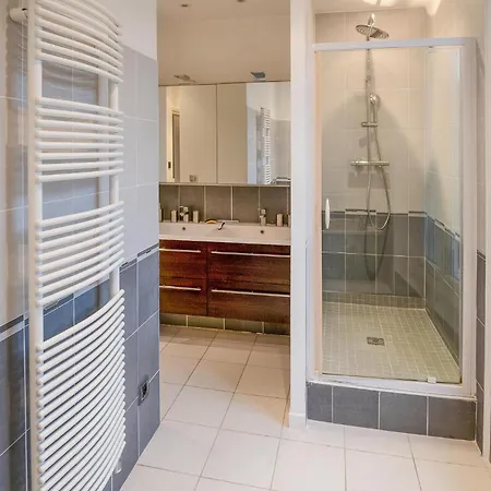Charmante Maison De שנטילי